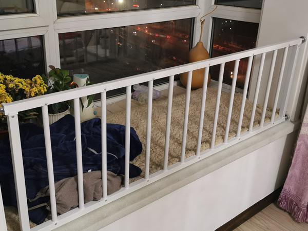 室內飄窗護欄