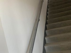 醫(yī)院靠墻樓梯扶手