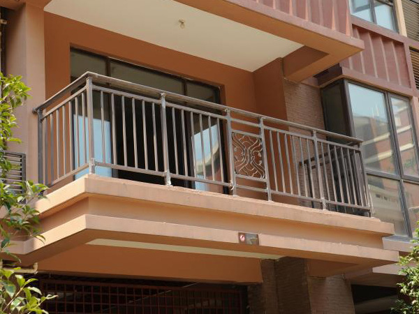 陽臺護欄材質可以分多少種? 陽臺護欄材質可以分多少種?