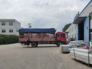 金用護(hù)欄2020年8月8日鋅鋼陽臺(tái)護(hù)欄裝車發(fā)貨！