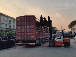 金用護欄2020年10月20日鋅鋼百葉窗發(fā)貨！