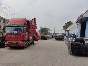 金用護(hù)欄2020年10月27日上午鋅鋼飄窗欄桿發(fā)貨！