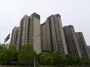 無錫朗詩太湖綠郡花園小區陽臺護欄、樓梯扶手定制