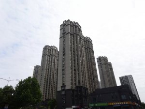 合肥春暉園小區陽臺護欄、樓梯扶手定制