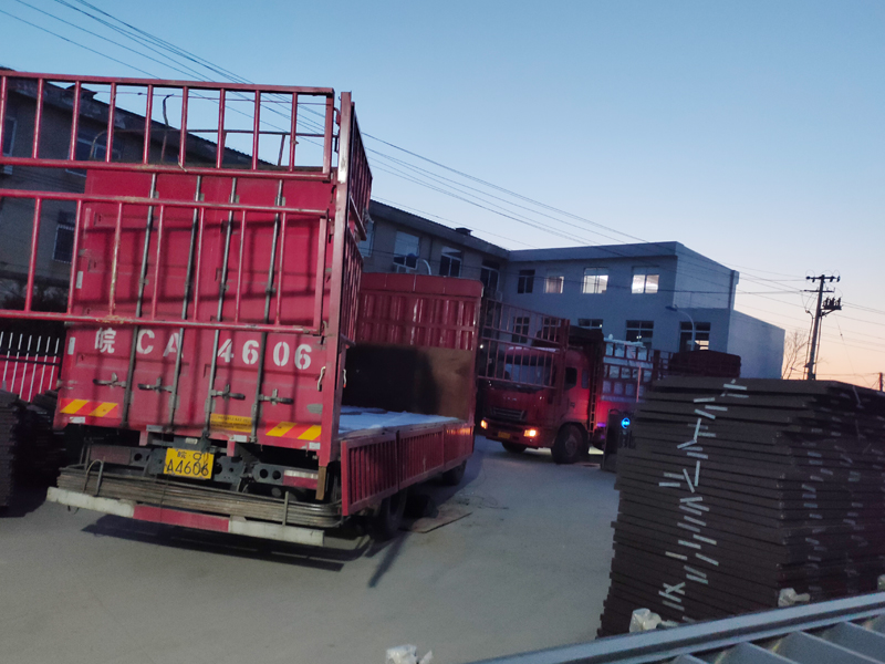 金用護欄2021年3月22日鋁合金百葉窗發(fā)貨! 金用護欄2021年3月22日鋁合金百葉窗發(fā)貨!