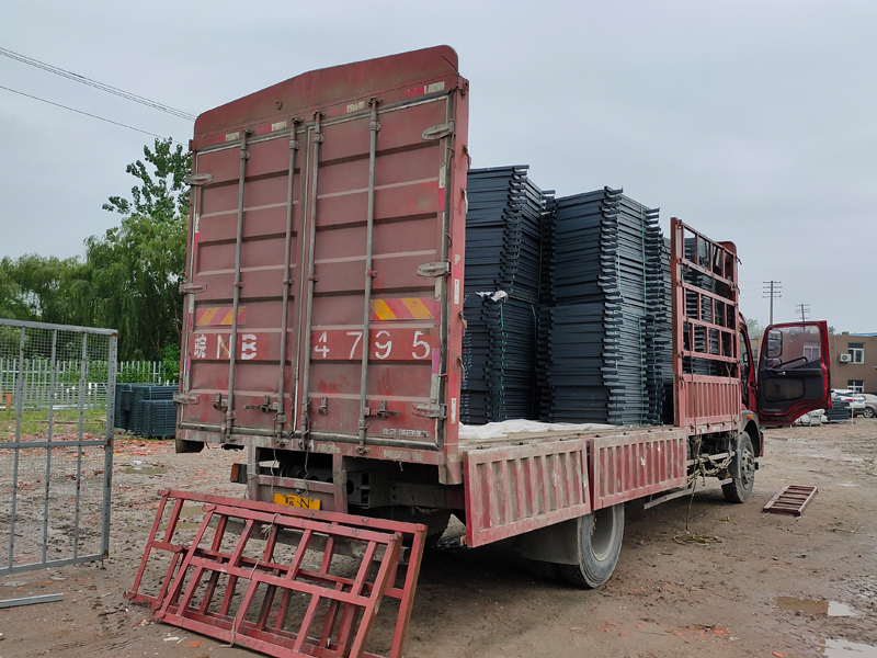 金用護欄2021年6月18日鋅鋼護窗欄桿發(fā)貨！