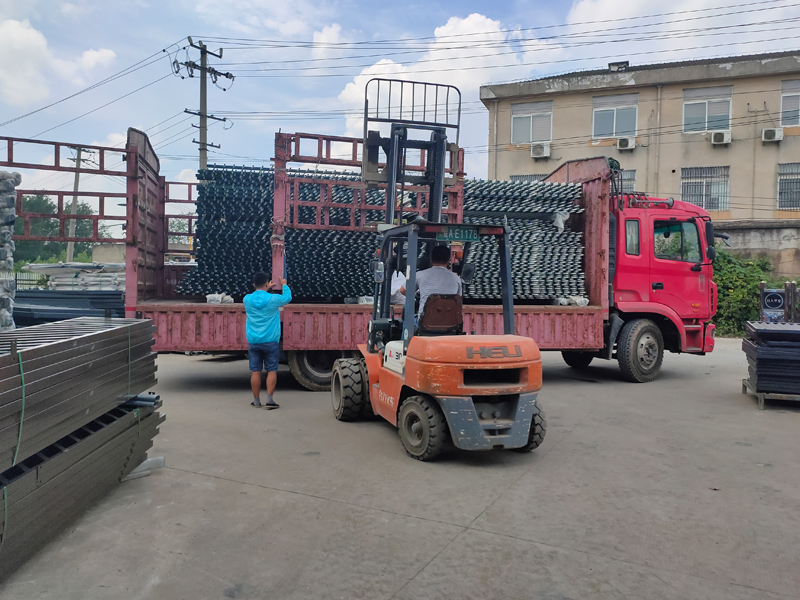 金用護欄2021年7月23日鋅鋼百葉窗發(fā)貨! 金用護欄2021年7月23日鋅鋼百葉窗發(fā)貨!