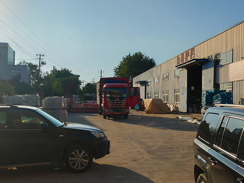 金用護(hù)欄2022年7月23日鋅鋼百葉窗裝車發(fā)貨! 金用護(hù)欄2022年7月23日鋅鋼百葉窗裝車發(fā)貨!