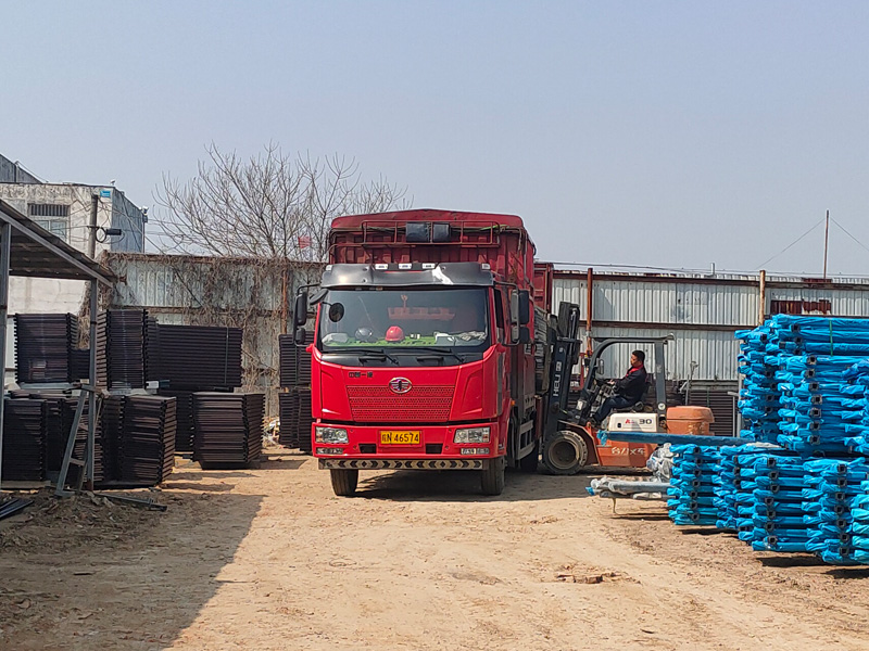 金用護(hù)欄2023年3月9日鋅鋼百葉窗裝車發(fā)貨! 金用護(hù)欄2023年3月9日鋅鋼百葉窗裝車發(fā)貨!