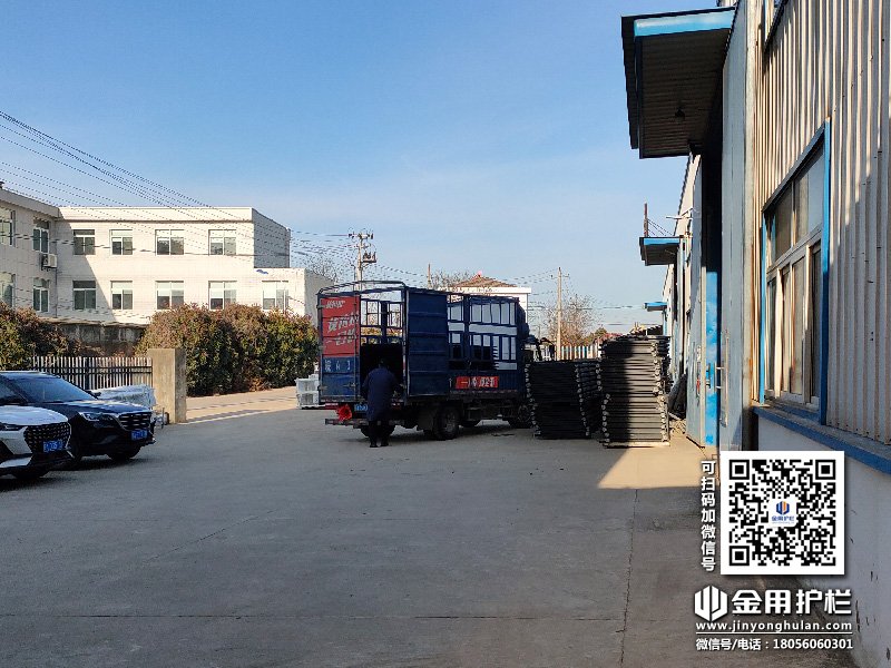 2024年1月24日鋅鋼圍墻護(hù)欄裝車(chē)發(fā)貨! 2024年1月24日鋅鋼圍墻護(hù)欄裝車(chē)發(fā)貨!