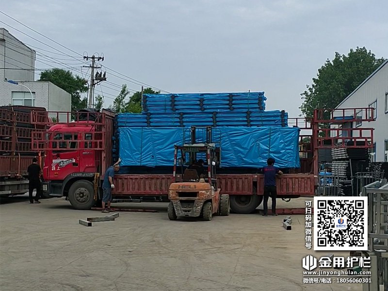 2024年6月11日鋅鋼陽臺護欄裝車發貨！