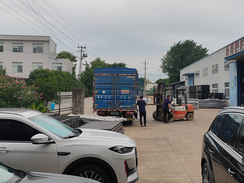 2024年7月19日鋁合金百葉窗裝車發貨! 2024年7月19日鋁合金百葉窗裝車發貨!