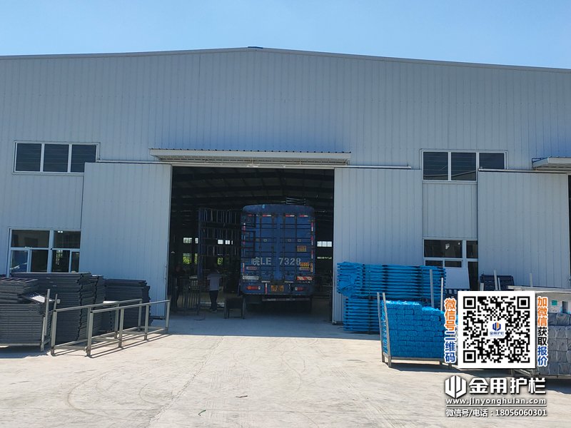 2025年8月15日鋅鋼護窗欄桿裝車發(fā)貨！